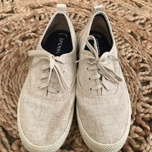 SPERRY: SLIP ON SHOES
